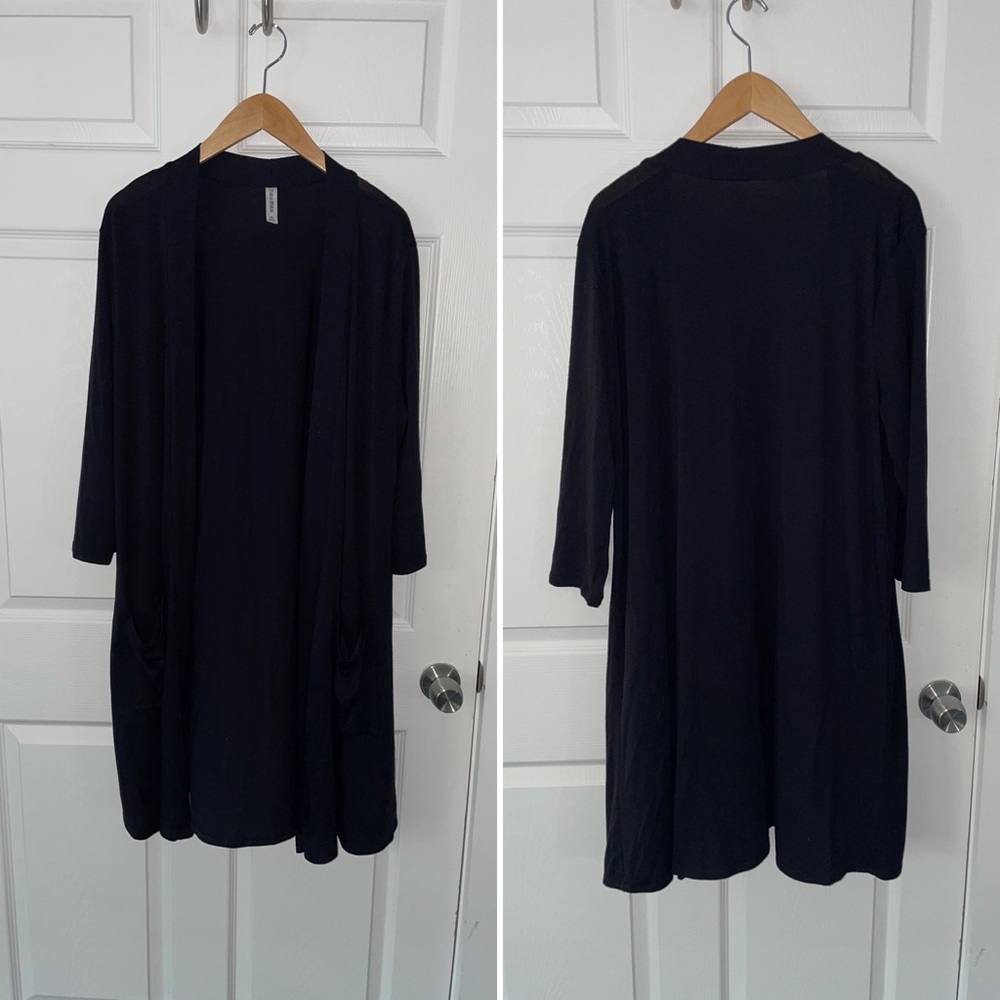 ✨🖤 Zenana Premium long cardi!